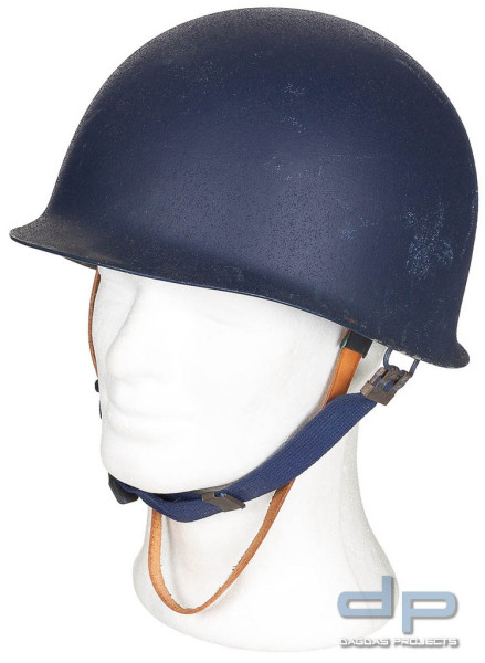 Belg. Helm "M51", blau, mit Kunststoff-Innenhelm, neuw.