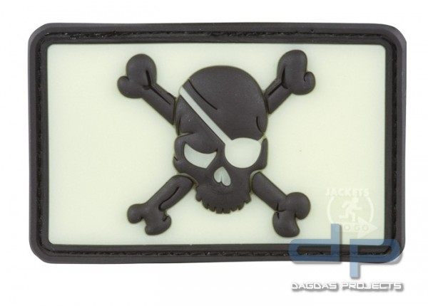 3D Rubber Patch Pirate Skull back glow in the Dark