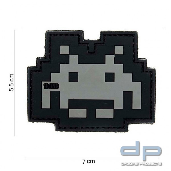 Emblem 3D PVC Space Invader grau/schwarz