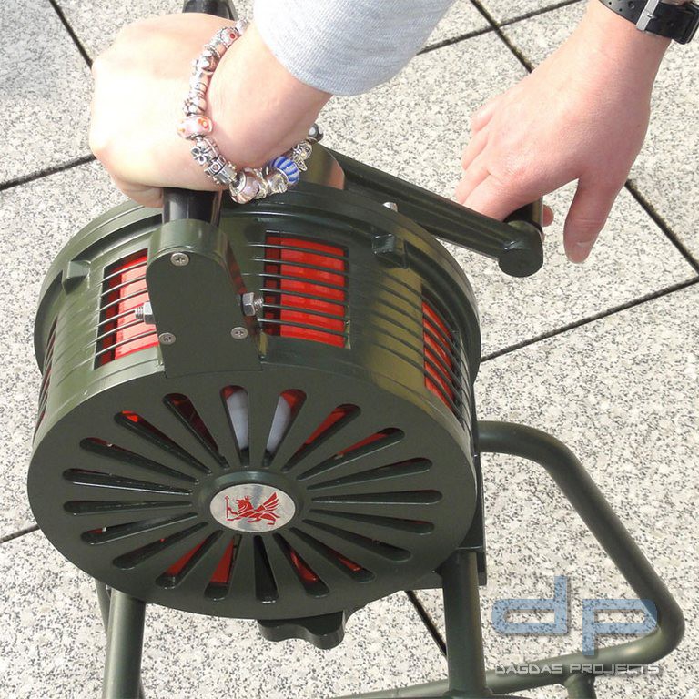 Sicherheitsverteidigung 120-dB-Notfallalarm Angriffsalarm akustischer Alarm f/ür Kinder Studenten Frauen Pers/önlicher Alarm mit LED